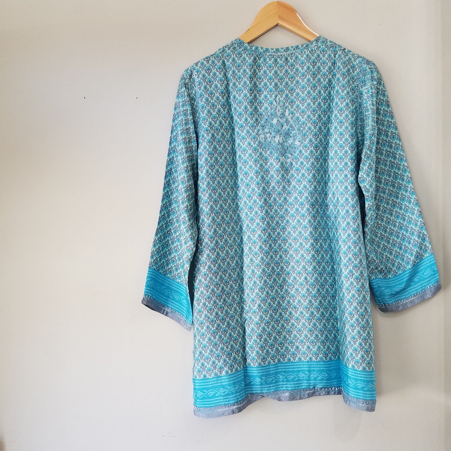 Brighetn your day tunic