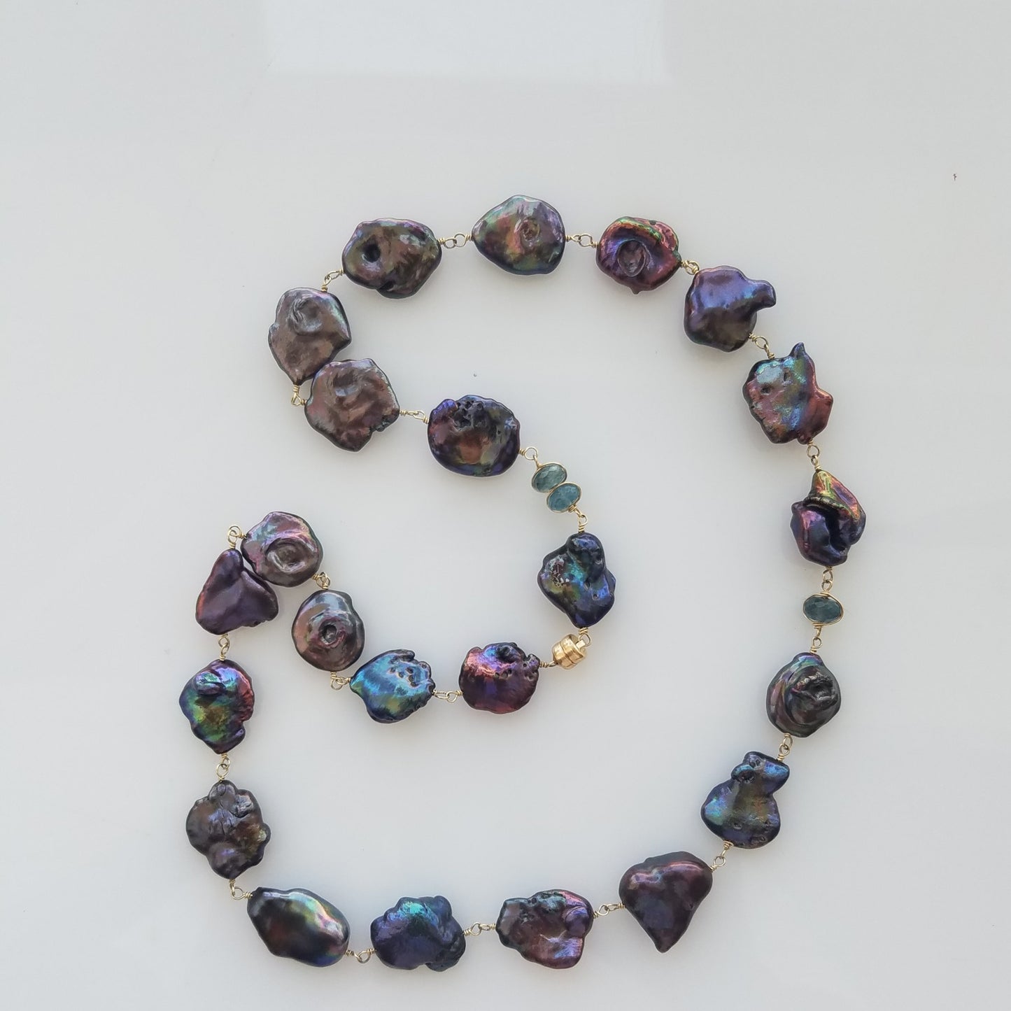 Peacock pearls necklace/bracelet
