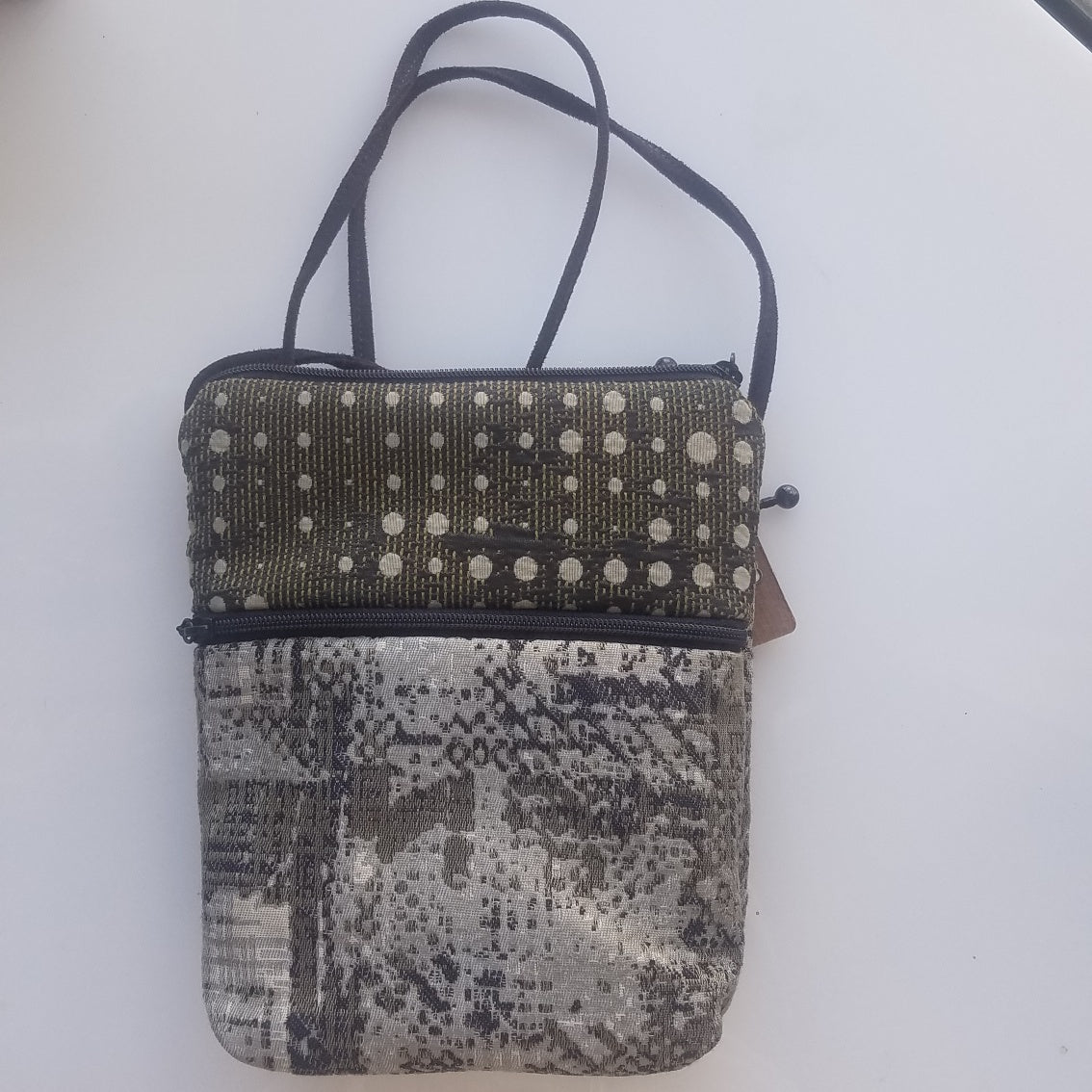 Vegan cross body bag grey and green