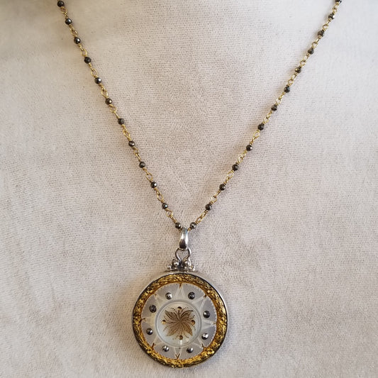 Mother of pearl victorian button necklace