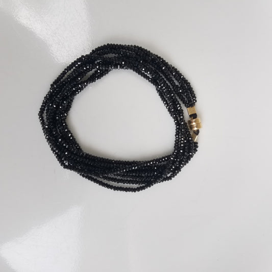 Black spinel bracelet