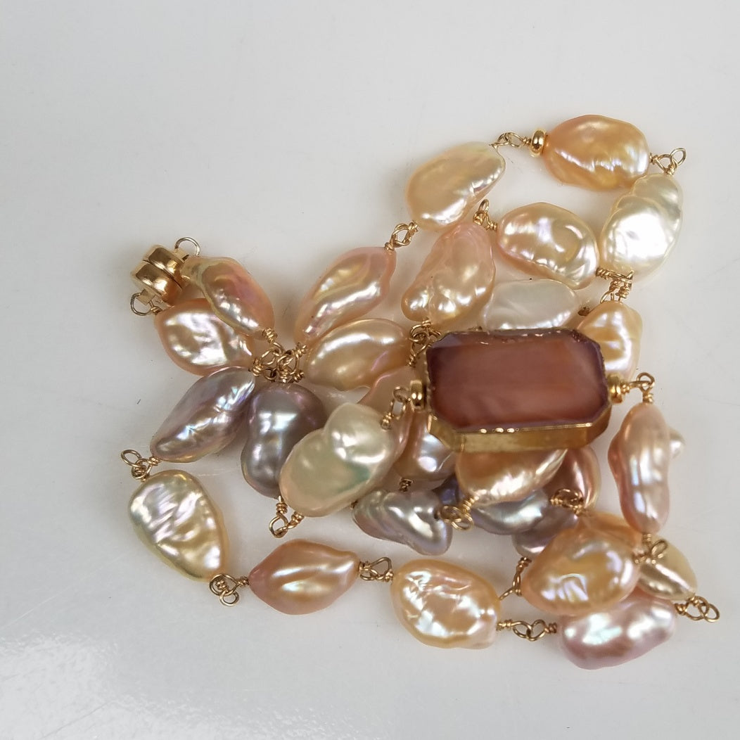 Peach perfect pearls necklace/bracelet