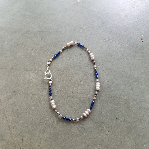 Pearls and Blues bracelet
