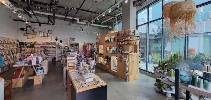 Antiqua Jewelry store interior