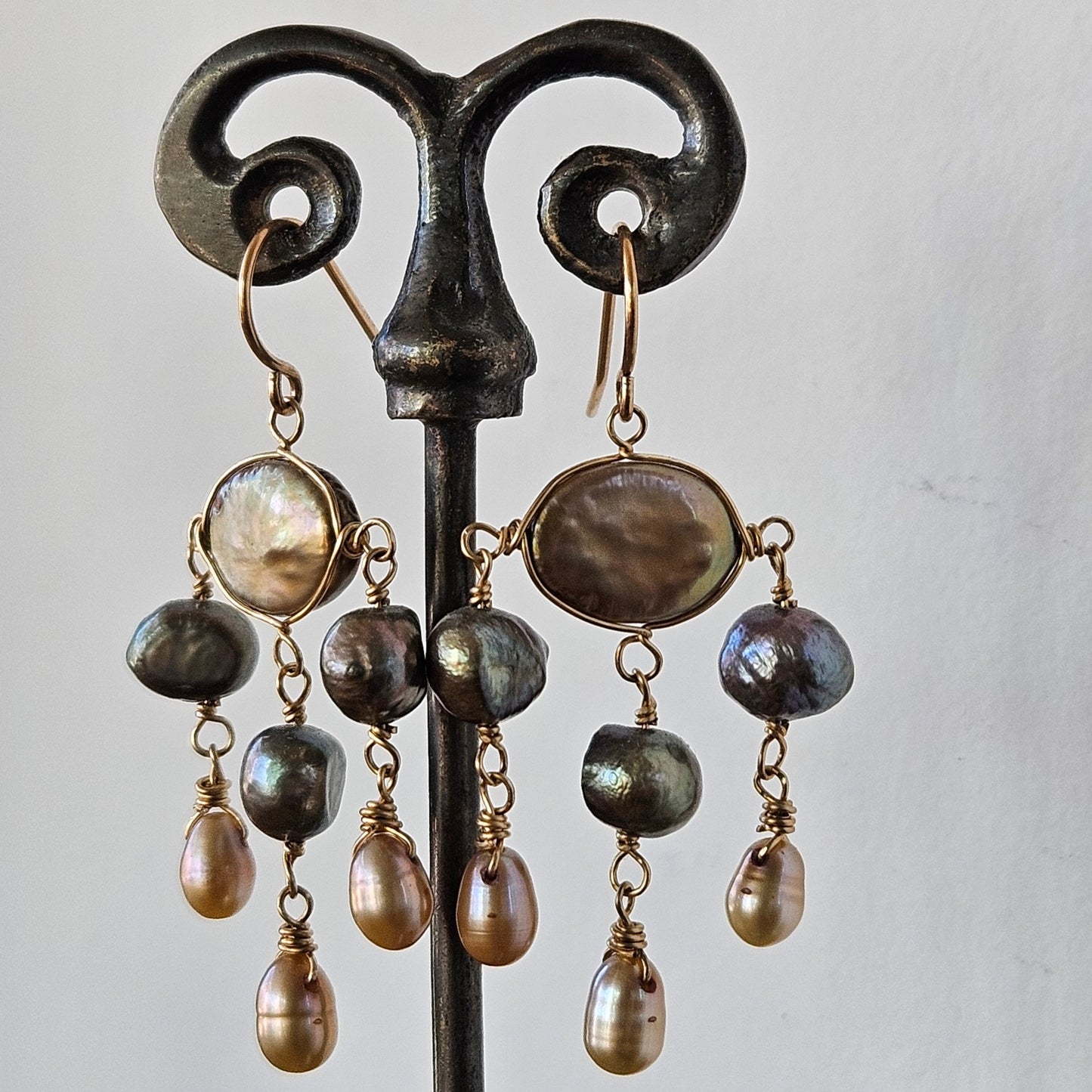 Pearls chadelier earrings