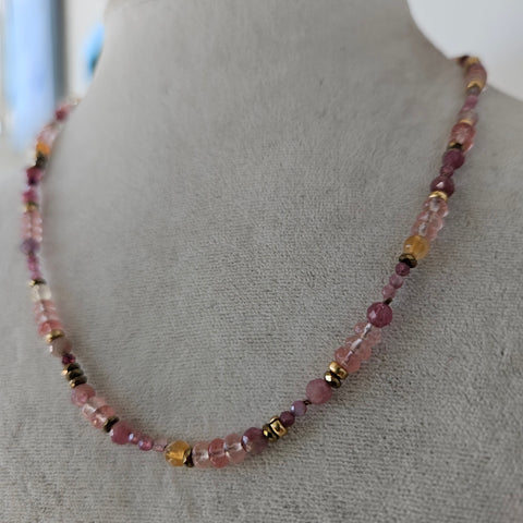 Pink gems necklace