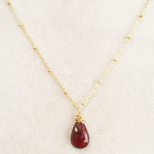Majestic Garnet necklace