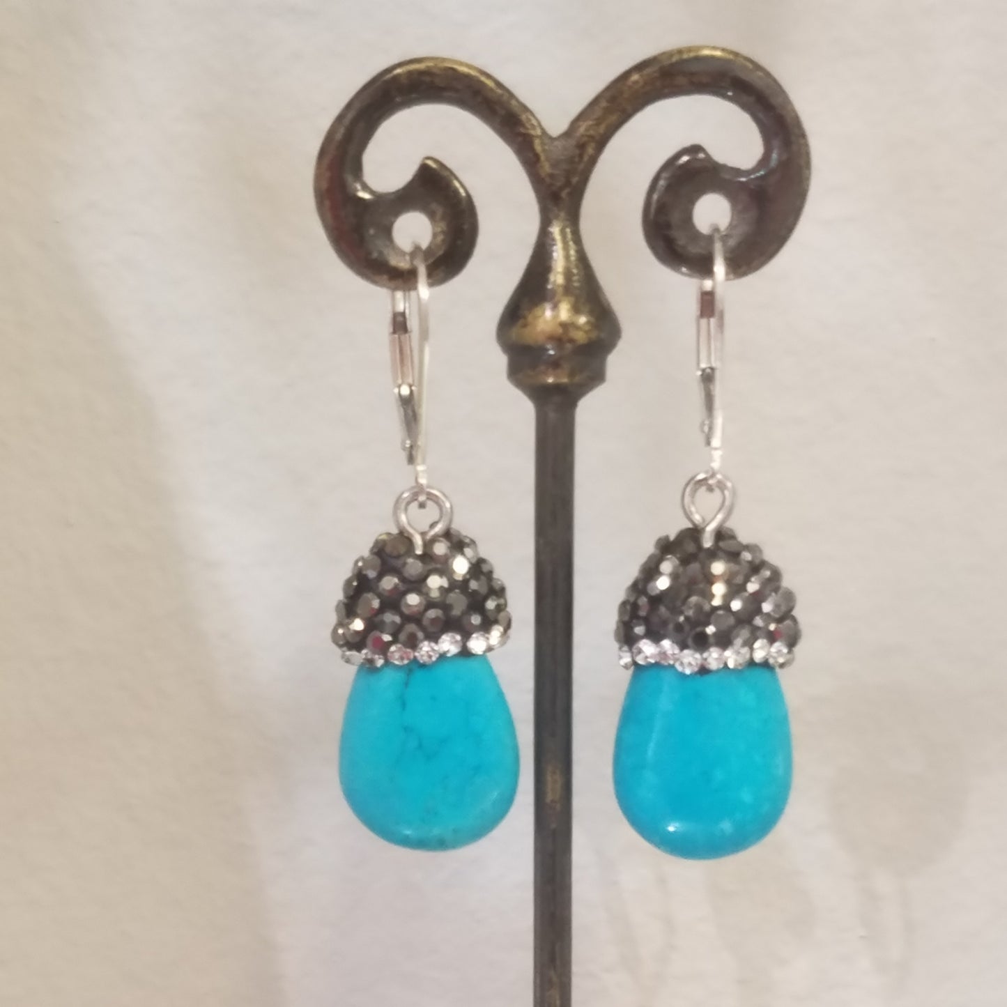 Splash of sparkle on Turqouise earrings