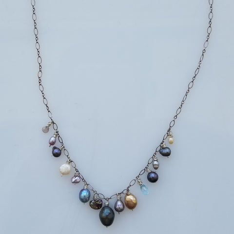 Swinging Pearls necklace
