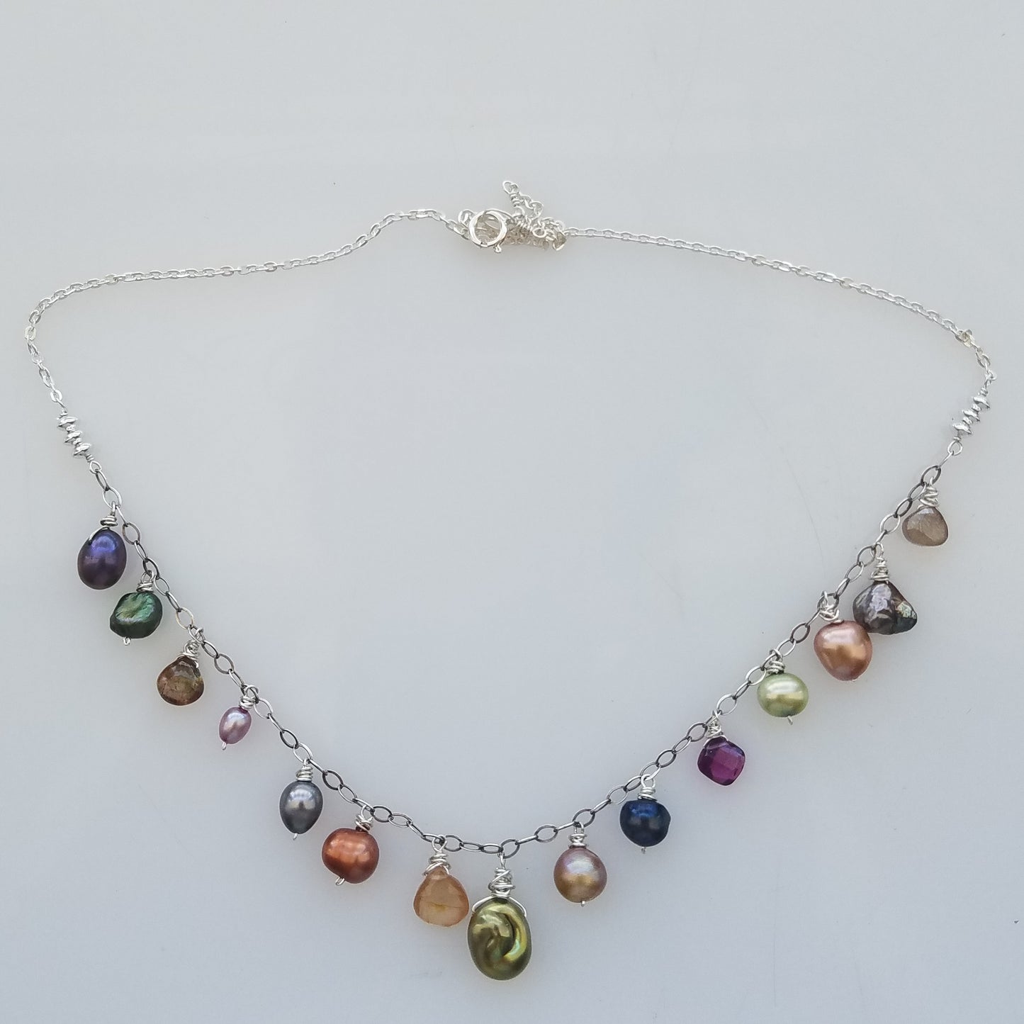 Silver and pearls neckalce