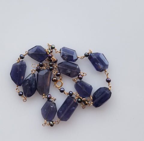 Iolite and midnight pearls necklace
