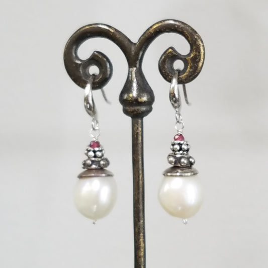 Pearl with garnet earrings