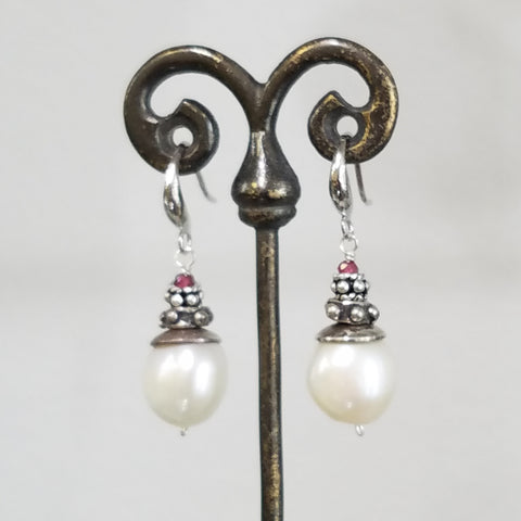 Pearl with garnet earrings