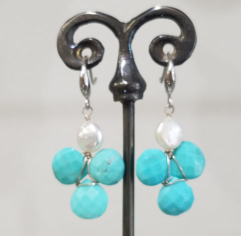Turquoise clover and a pearl earrings