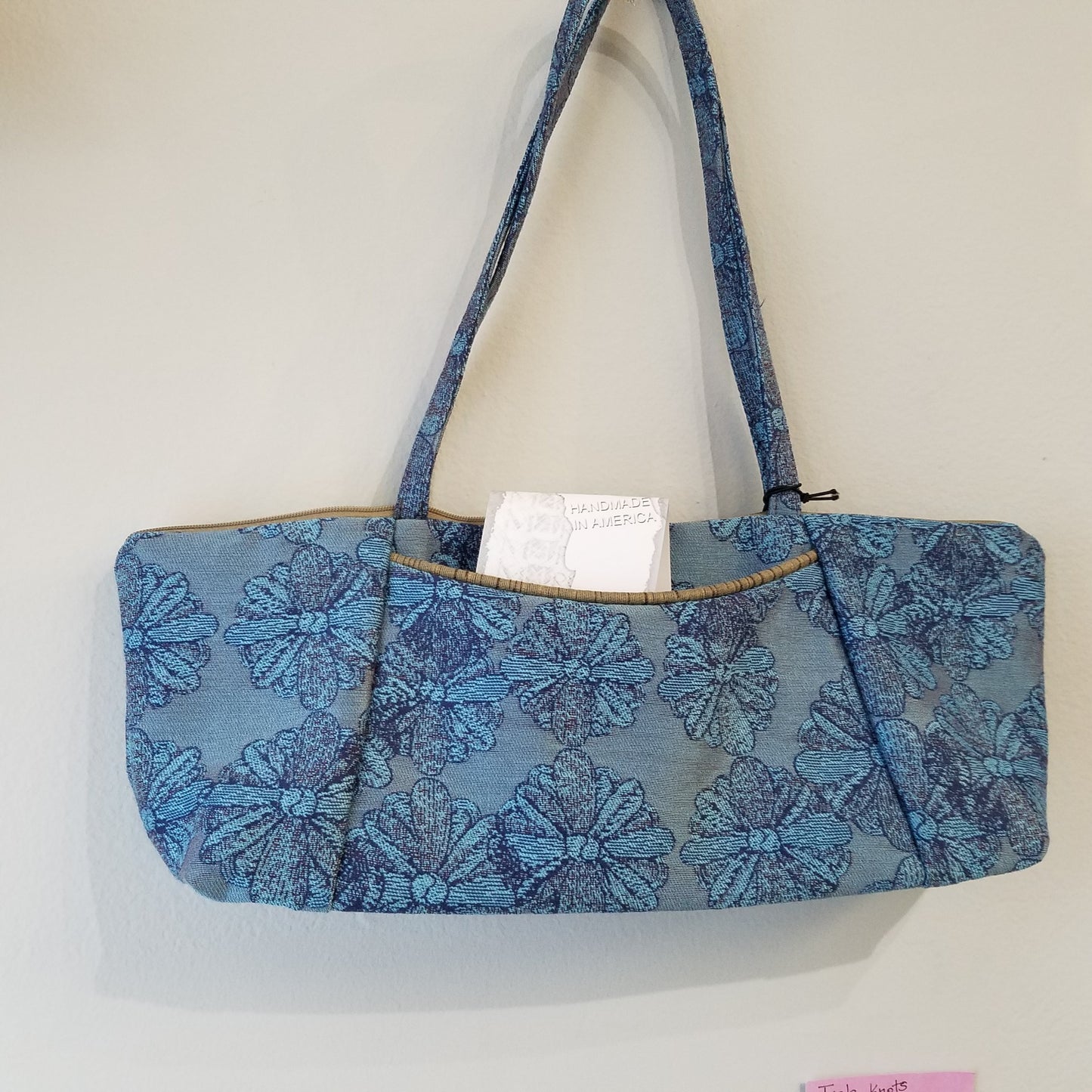 Stylish textile hand bag