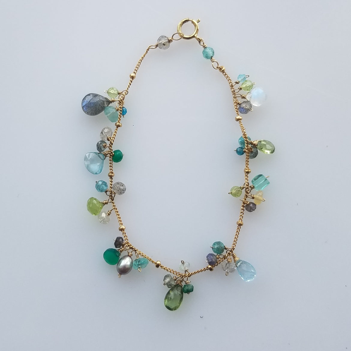 Mixed green bracelet