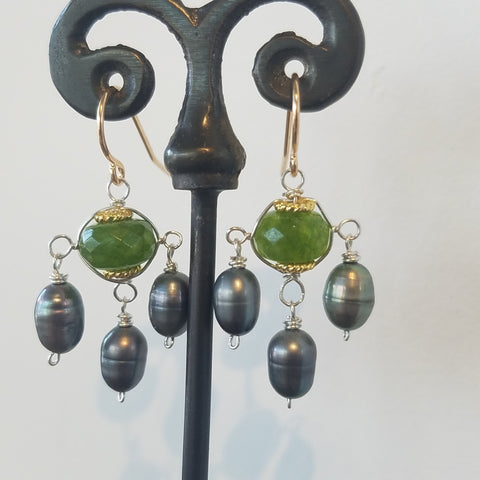Green Jade and Pearls earrings