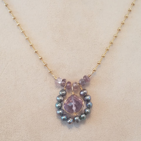 Amethyst and Pearls necklace